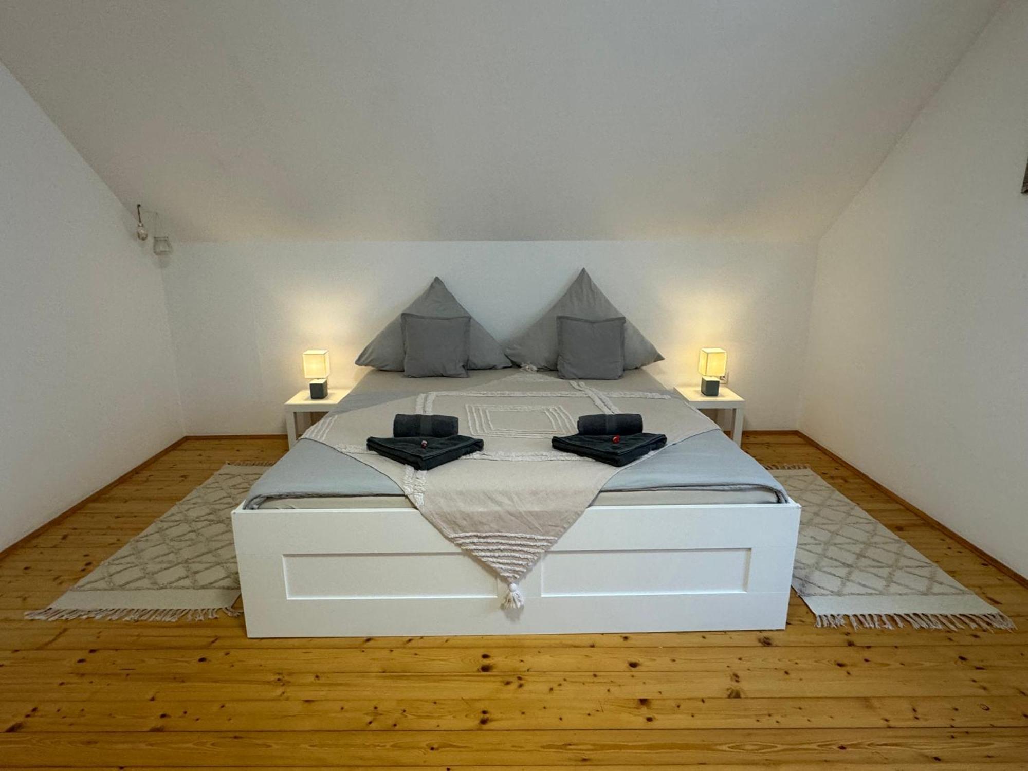 Апартаменты Fewo Boho 110 Qm Mit Bergblick 3 Min Bahnhof Лауфен Экстерьер фото