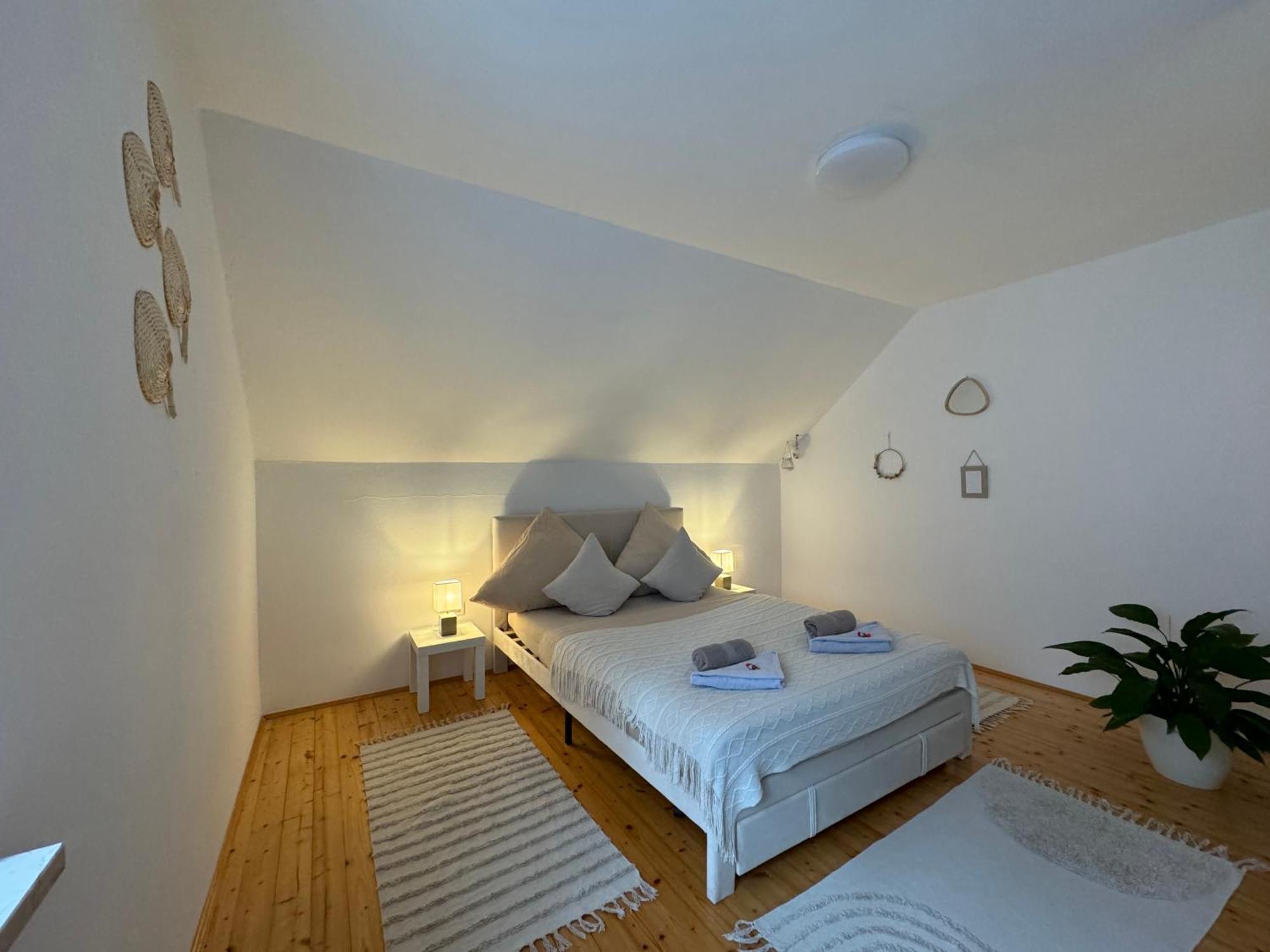 Апартаменты Fewo Boho 110 Qm Mit Bergblick 3 Min Bahnhof Лауфен Экстерьер фото